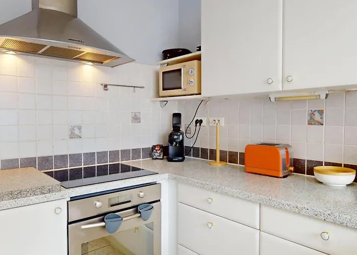 Chez Lea 1 Parking شقة