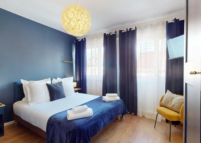 Chez Lea 1 Parking شقة